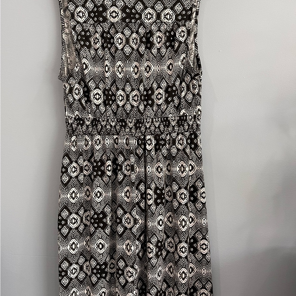 Faded Glory Black & White V Neck Sleeveless Cotton Sundress. Size 2X - Picture 3 of 5